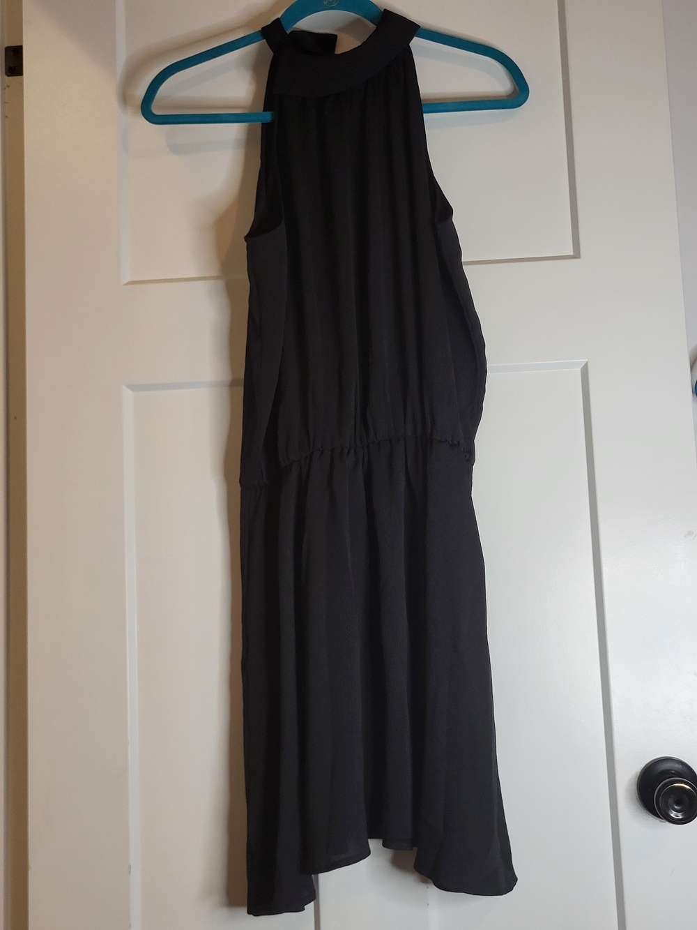 HALARA Black Sleeveless Halter Neck Dress